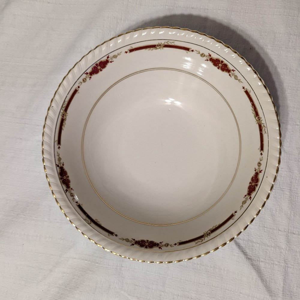 Serving Bowl, 9", Guildford Maroon Pattern